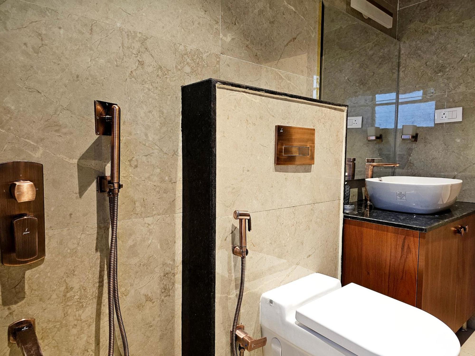 The Pentouz On 100 Feet Road Indiranagar - An Urban Luxury Retreat Apartment Bangalore Luaran gambar